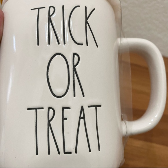 RAE DUNN Candy Corn Topper Gnome Ceramic Halloween Mug - Picture 8 of 11